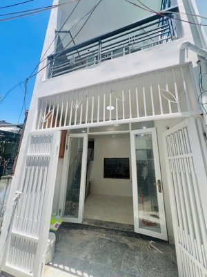 bán nhà đường tố hữu nha trang giá 3,250 tỷ lh 0905,976,175