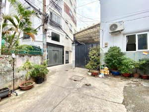 cho thuê trọ nguyên căn hẻm xe hơi hoàng hoa thám giá 13 tr 5/ tháng