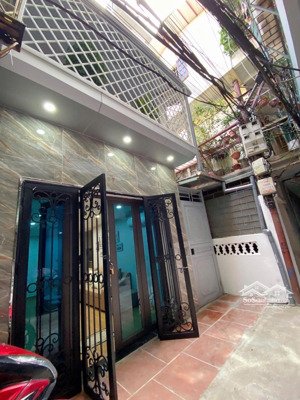 chỉ 5,9 tỷ, nhà riêng thông 2 mặt ngõ, phố khương trung, thanh xuân, dt 50m2 x 2 tầng, mt 4,2m