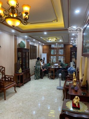 xịn chuẩn! hồ tùng mậu xe 4 chỗ vào, cạnh ga tàu điện, nhà dân xây, 6 phòng, 40m x 5t, sđcc đẹp