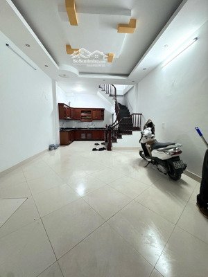 siêu phẩm nguyễn phúc lai 20m ra mặt phố kinh doanh tốt