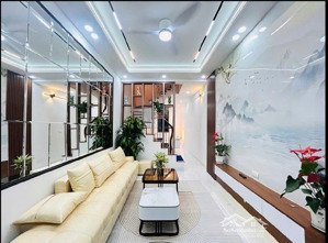 bán nhà cực hiếm - ngõ thông - hai thoáng trước sau - mặt tiền rộng tại quan nhân, 8,95 tỷ, 35m2