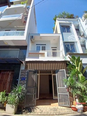 bao rẻ nhất bhh ko có căn thứ 2 trong khu vực
nhà 1 lầu btct-nhà mới dọn vô ở liền
đuờng 6m xe hơi