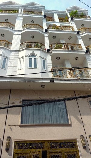 bán nhà mặt tiền phùng văn cung, 18 tỷ, 52m2, 4pn, 6wc, phú nhuận, hcm - nhiều tiện ích