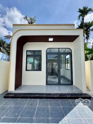 siêu rẻ - nhà hẻm đường phạm hùng, trung an, mỹ tho, tg. dt: 5,5x15m có 2pn giá 990 triệu