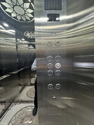 duy nhất phòng studio rộng 30m, thang máy, full đồ ở ngay, nhận xe điện tại tô vĩnh diện, 4.5tr/th