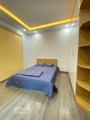 hiếm: nhà ở luôn, 5 tầng 4 phòng ngủ, ô tô đỗ cổng, giá chỉ nhỉnh 7 tỷ