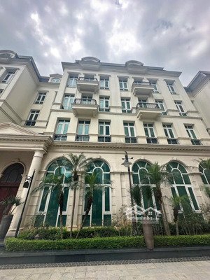 bán gấp biệt thự tại grandeur palace giảng võ, giá thỏa thuận, 290m2, đẹp, nhiều tiện ích