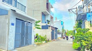 bán đất ngang 5 kế bên ủy ban p long trường ,q9