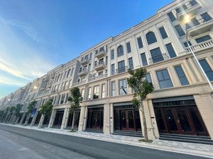 liền kề thiên nga xẻ khe 75m2, giá 21 tỷ vinhomes cổ loa, sổ đỏ lâu dài