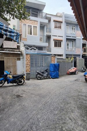 bán nhà tân định, quận 1 - hẻm xe ô tô 8m - sát mặt tiền đường - 3 tầng