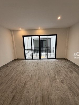 nhà đẹp ở đường xuân khôi ngay bát khối cự khối - long biên - nhỉnh 4 tỷ