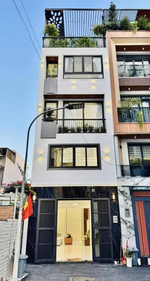 hơn 4 tỷ chốt nhanh nhà lê thị bạch cát, phường 11, quận 11 - 56,7m2 - 2 lầu, 3pn, 4 wc - sổ đẹp