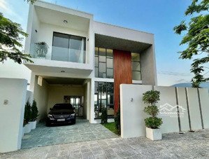 hạ kịch sàn 1 tỷ giá tốt nhất khu vực villa view biển 3pn khu sơn trà gần goldenbay