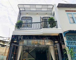 nhà ngang siêu khủng gần 5m giá 6tỷ770 lê văn sỹ ,q.3 quá đẹp để cho thuê ngay vị trị đẹp hxh