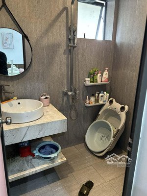 chính chủ cho thuê cc vp5 linh đàm, 2pn. nhà mới sửa