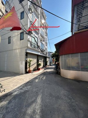 bán nhà 31m đông dư bát tràng lô góc oto thông giá 5,6tỷ