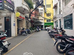 hời quá trời! chỉ 14 tỷ có nhà hxh nguyễn đình chiểu, 4,5x15,5m, 5 tầng, kiên cố, vào ở ngay