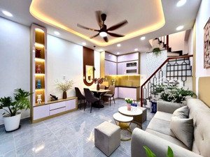 5,25 tỷ - nhà mới đẹp sang xịn đón tết - 3 phòng ngủ - cách mặt tiền phan xích long chỉ 3 căn nhà