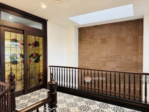 góc 2 mặt tiền đường số 12, bình an, q.2, dt: 8 x 27m (201m2). xd: hầm + 6 tầng. giá: 35 tỷ