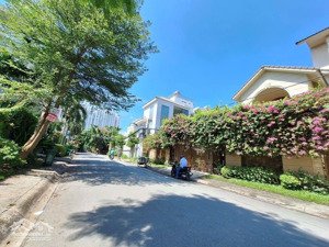 đất nền - kdc làng đại học - 5x25m - 9.99 tỷ - xây dựng tự do - cạnh phú mỹ hưng quận 7