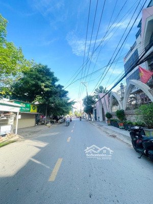 sieu phẩm biệt thự tâng cổ điển 3 tầng dt 290m ( 18 x 25 ) biệt thự toạ lạc ngay mặt tiền đường 36