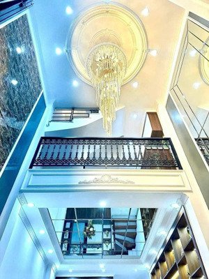 nhà đẹp đón tết - đường nguyễn trãi - kinh doanh nhỏ lô góc 2 thoáng 5 ngủ gần 45m2 - gần phố, ô tô