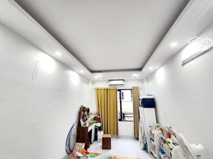 nhà đẹp vị trí trung tâm giá cực tốt tại phố phan đình giót, hà đông, khu vực dân cư đông đú