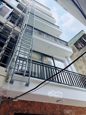 minh khai, 50m x 6 tầng mt4m nở hậu, 2 mặt thoáng trước sau - 9 phòng khép kín có gác xép