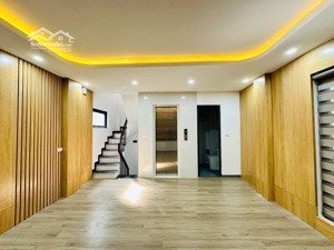 nhà đẹp đống đa - lô góc 3 thoáng - 7 tầng thang máy - full nội thất - ngõ nông gần ô tô - mặt tiền