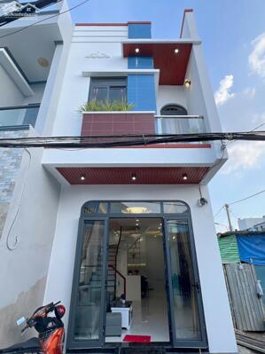 Nhà trệt lầu xây mới Full nội thất - Trục chính khu dân cư 3A gần chợ An Bình