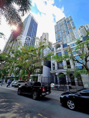 siêu phẩm nhà mt đường số 10, thảo điền. dt: 10,5 x 19m). hầm - 4 tầng. giá: 78 tỷ