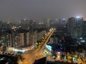 (hiếm) bán căn hộ 2 ngủ ban công đông nam central field trung kính,tầng cao view siêu đẹp đỉnh số 1
