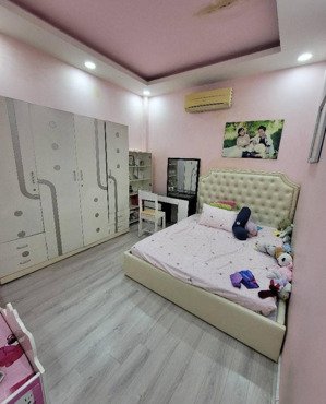 hoàng hoa thám phú nhuận, 5x11m, 2 tầng btct, sổ vuông, chỉ 7.8 tỷ tl