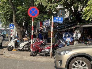 50m ra mặt phố - khu hoàng quốc việt - 38m - 6 tầng - thang máy - chính chủ - sổ đỏ cất két