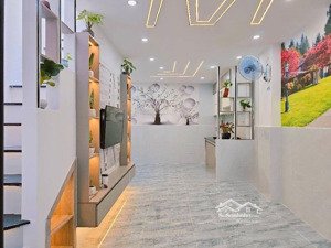 vị trí trung tâm đối diện emart - 3 bước tới hẻm xe hơi chạy thông- phan văn trị