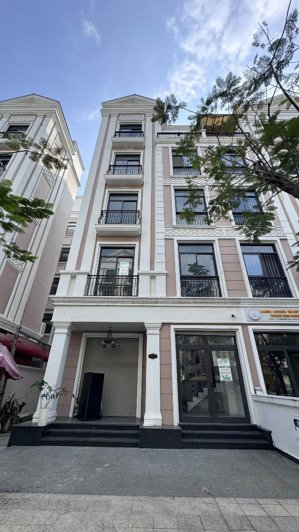 cần bán nhanh nhà phố shophouse 108m2 - căn góc glory manhattan, vinhomes grand park