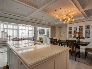 bán penthouse duplex cực vip - 327m2 giá 35 tỷ - discovery complex - biệt thự trên không