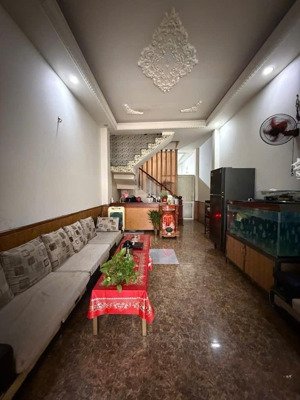 nhà 4 tầng,mặt tiền đường thạnh xuân 13,dt 72m2 7,4tỷ.phường thạnh xuân , q12.