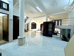 biệt thự hiếm nguyễn hữu cảnh- xe hơi ngủ nhà 149m2 3 tầng 12 phòng ngủ -gần ga metro-sát q1 15x tỷ