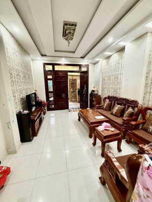 giá 8.x tỷ - 3 tầng - dt 81m2, nở hậu, hxh, tân sơn nhì, tân phú