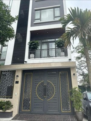 3 ty 650 - vợ chồng tôi cần bán gấp nhà đường nhuyễn văn lịch, linh tây - 80m2 - 3 lầu đẹp