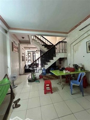 bán nhà 1/ tân hòa đông, sát ngã tư bốn xã, đường 8m thông, 4.5*20*3 tầng btct, giá chỉ 7.95 tỷ tl