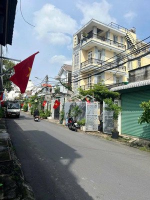 lô thổ cư ngô chí quốc, bình chiểu, thủ đức, tphcm. 82m2 ngang 5m đxh gía 4 tỷ tl