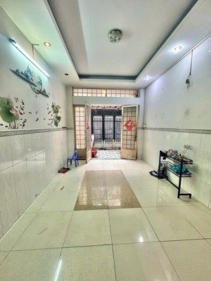 nhà 3 tầng btct ngô quyền quận 10, 3,5x11 m2, 4 pn chỉ 7.1 tỷ tl.