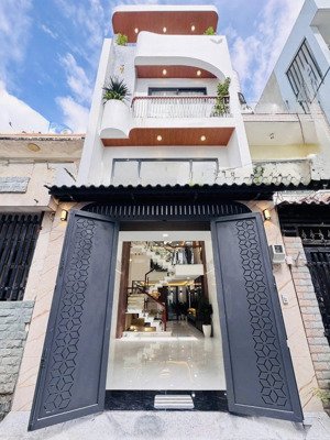 bán nhà đẹp tại an dương vương, 2,3 tỷ, 58m2, quận 5, xách vali vào ở ngay , sổ chuẩn chỉ hơn 2tỷ