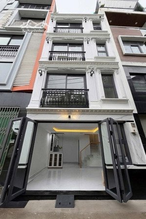 hẻm xe hơi tải, bán nhà ngô đức kế bình thạnh, 4 tầng, nhà đẹp ở ngay ngang 4.5m, chỉ 7.7 tỷ tl
