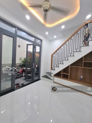 bán nhà ni sư huỳnh liên p.10 tân bình 2 tầng ngang 5m cách hẻm xe hơi 10m giá 4.25t tl