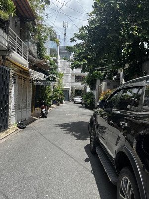 hẻm xe hơi vào nhà ngủ-khu vip lê văn sỹ- nhà mới- sổ vuông đét- nhỉnh 8ty