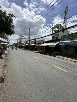 hẻm xe ô tô -85m2 -giáp ngày lê văn việt